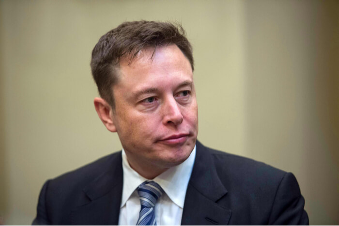 Elon Musk, Rivale von Jeff Bezos