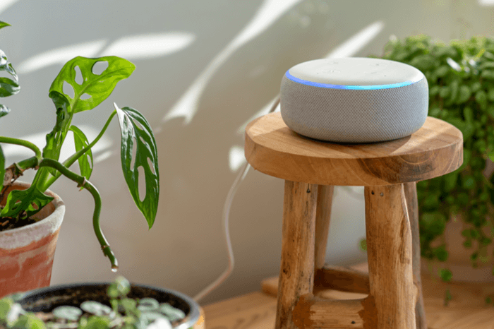 Amazons smarter Lautsprecher Echo mit Alexa-Funktion