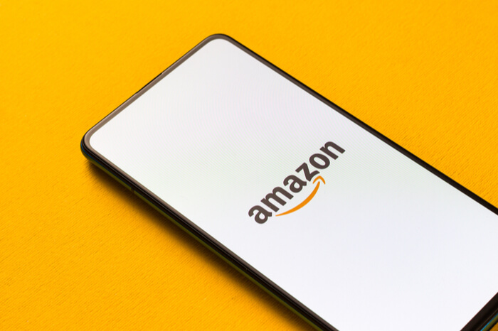 Amazon-Logo auf Handy