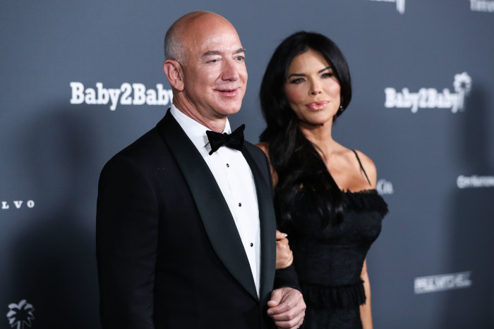 Amazon-Gründer Jeff Bezos mit seiner Verlobten Lauren Sanchez