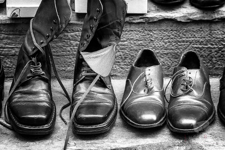 Schuhe in Schwarz Weiß