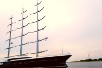 Die Superyacht „Black Pearl“ 2019 in Riga